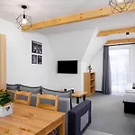 Taternik By Golden Nocleg ze śniadaniem 3*