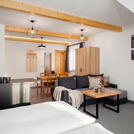 Taternik By Golden Bed & Breakfast 3*